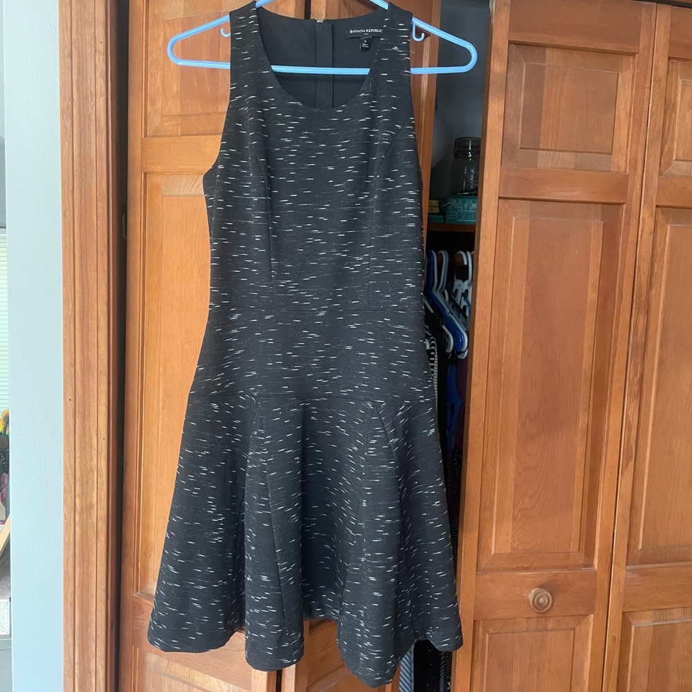 Banana Republic Factory Black and White Dress